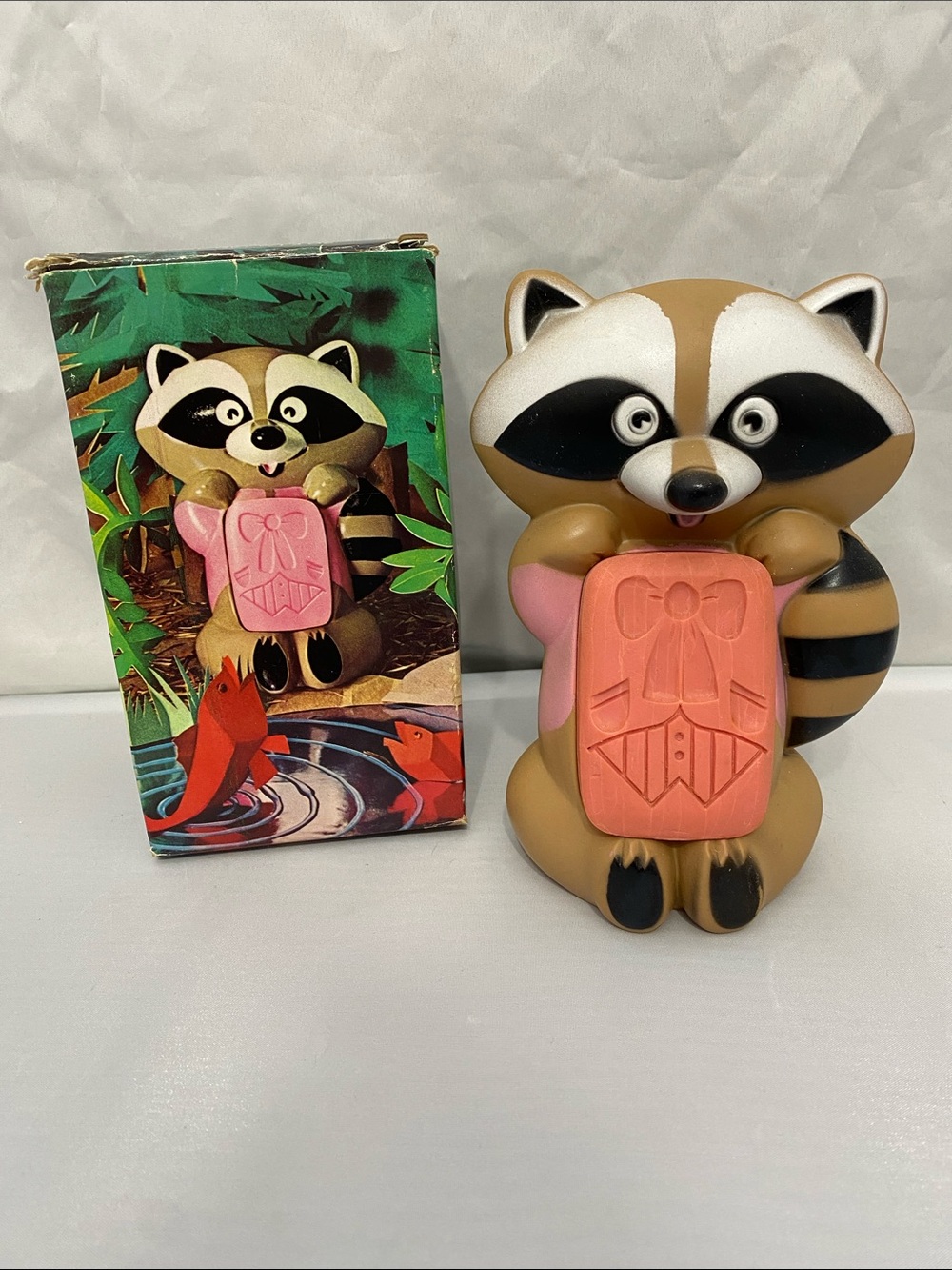 Avon Reginald Raccoon Floating Soap Dish